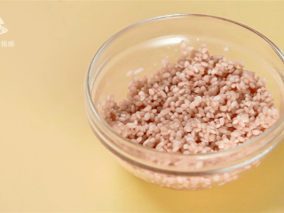 甜粽子和咸粽子都过时了！鲜果粽子才是王道 