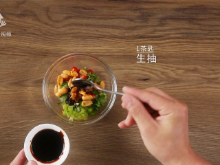 适合上班族的快手凉菜，蒜泥肥牛吃的巨过瘾 