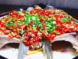 拿的出手的宴客菜，剁椒鱼头，超下饭零失败 