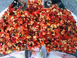 拿的出手的宴客菜，剁椒鱼头，超下饭零失败 