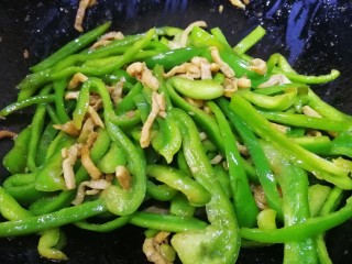 青椒炒肉丝 