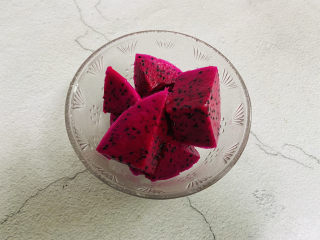 ?秋天的第一杯火龙果撞燕麦奶‼️ 